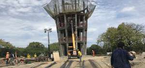 La obra de la torre de control  del aeropuerto local -que ser&aacute; de nueve pisos (36 metros el doble de la anterior)- estar&aacute; lista en diciembre.