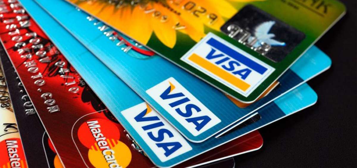 Los negocios est&aacute;n obligados a aceptar todas las tarjetas