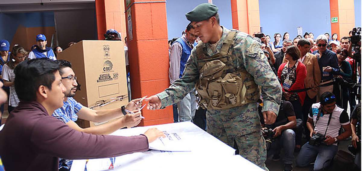 Simulacro incluir&aacute; juntas del exterior