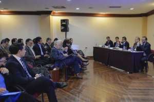 Francisco Rivadeneira y el equipo negociador se reunieron con el sector empresarial del pa&iacute;s. FOTOS: MIGUEL JIM&Eacute;NEZ