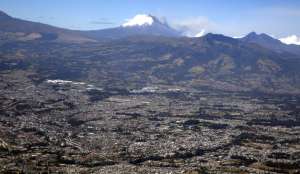 El Cotopaxi se levanta en la Cordillera Oriental, a 35 kil&oacute;metros al Noreste de Latacunga y a 45 kil&oacute;metros del Sureste de Quito.  Foto cortes&iacute;a:  Min. Coordinador de Seguridad.