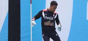 Per&uacute; arma fort&iacute;n para evitar esp&iacute;as antes de duelo con Argentina