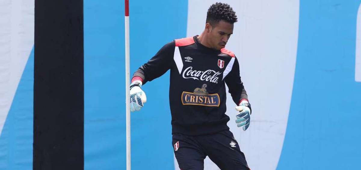 Per&uacute; arma fort&iacute;n para evitar esp&iacute;as antes de duelo con Argentina