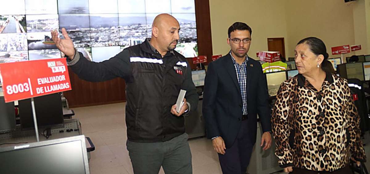 El titular del CNE, Juan Pablo Pozo realiz&oacute; un recorrido por las instalaciones del ecu911 Ibarra el pasado viernes.