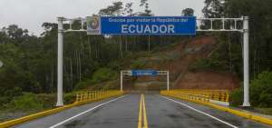 El puente sobre el r&iacute;o Mataje, en la frontera Ecuador-Colombia, que no conduce a ninguna parte, en la provincia de Esmeraldas, cost&oacute; $ 18 millones.