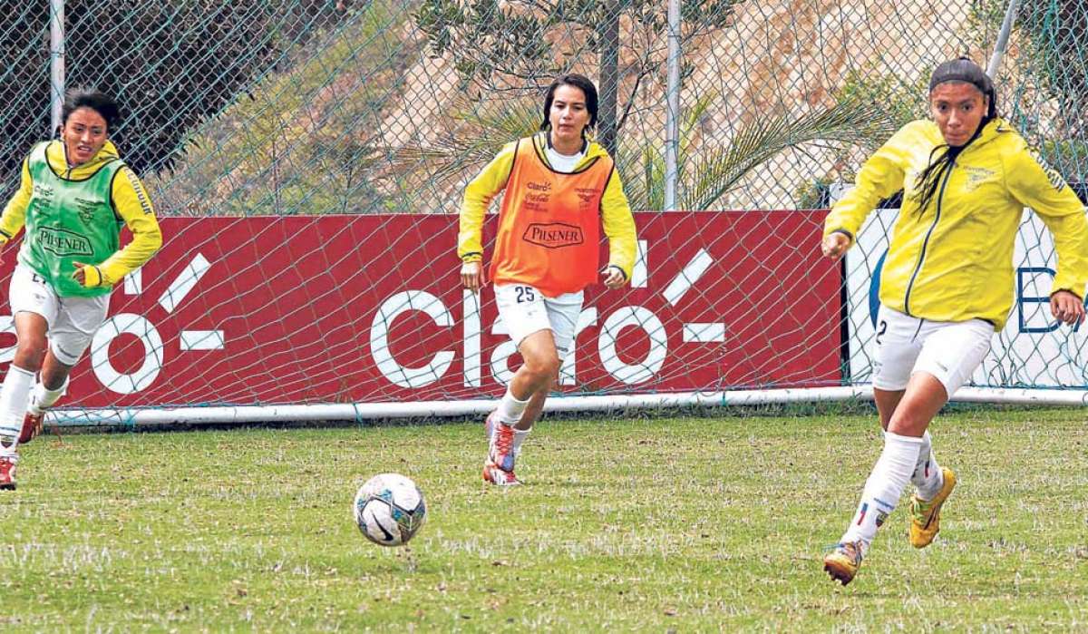 La "Tri" femenina cae derrotada ante su similar de Colombia
