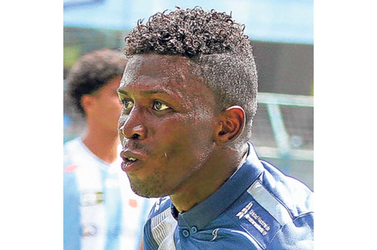 Emelec rearma su equipo para enfrentar a River 
