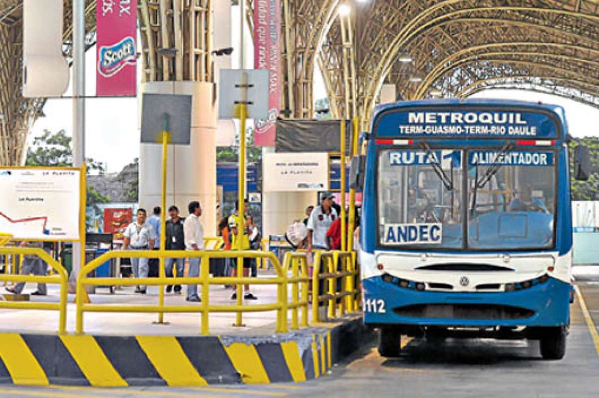 El consorcio Metroquil es el m&aacute;s antiguo de los operadores del sistema de transporte urbano y atiende a 170 mil pasajeros diariamente. Foto: Lylibeth Coloma