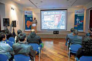 En el Centro deConvenciones Eugenio Espejo se realiz&oacute; el simposio sobre catastro  y desarrollo rural, con la presencia de 53 GAD. Foto: John Guevara