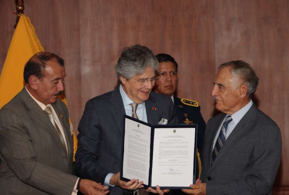 Desde este jueves, 01 de junio de 2023, rige el Reglamento para el Uso Legítimo de la Fuerza. El presidente Guillermo Lasso suscribió el Reglamento.