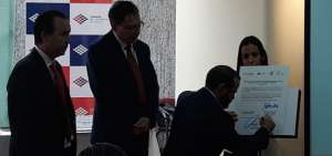 La banca p&uacute;blica firm&oacute; un convenio con la C&aacute;mara de Comercio de Quito para pr&eacute;stamos.