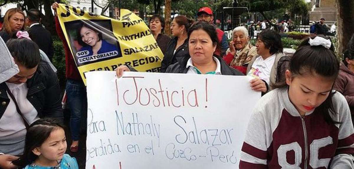 Los familiares de la turista hispano-ecuatoriana desaparecida en Per&uacute; realizaron un plant&oacute;n, en Quito, para exigir justicia.