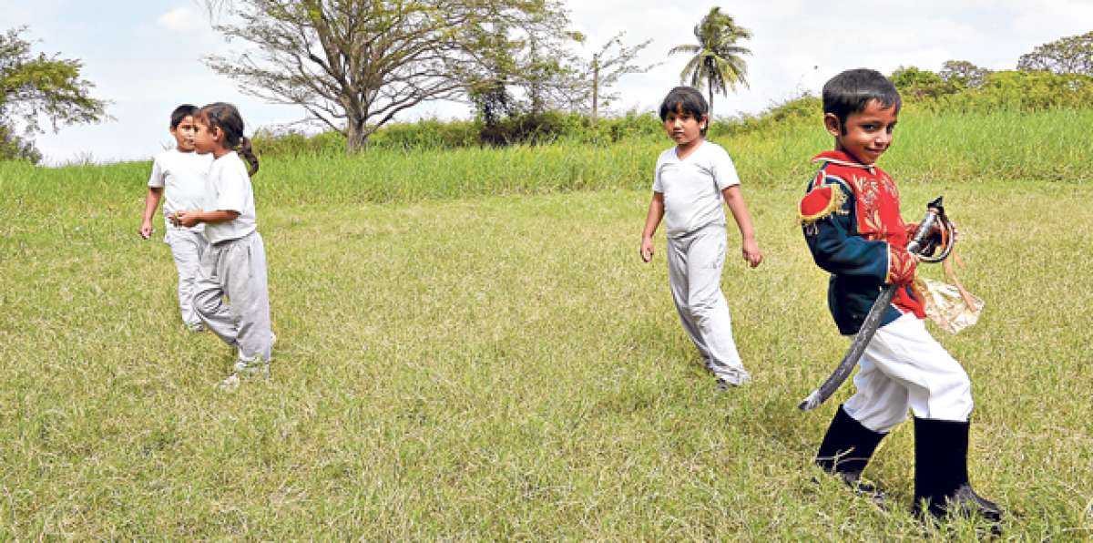 El ni&ntilde;o Erwin Zambrano, por sus buenas notas, fue escogido para representar a Sim&oacute;n Bol&iacute;var. Foto: Miguel Castro/El Tel&eacute;grafo  