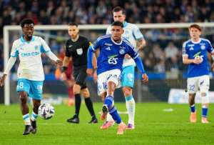 Kendry Páez fue titular en el Racing de Estrasburgo