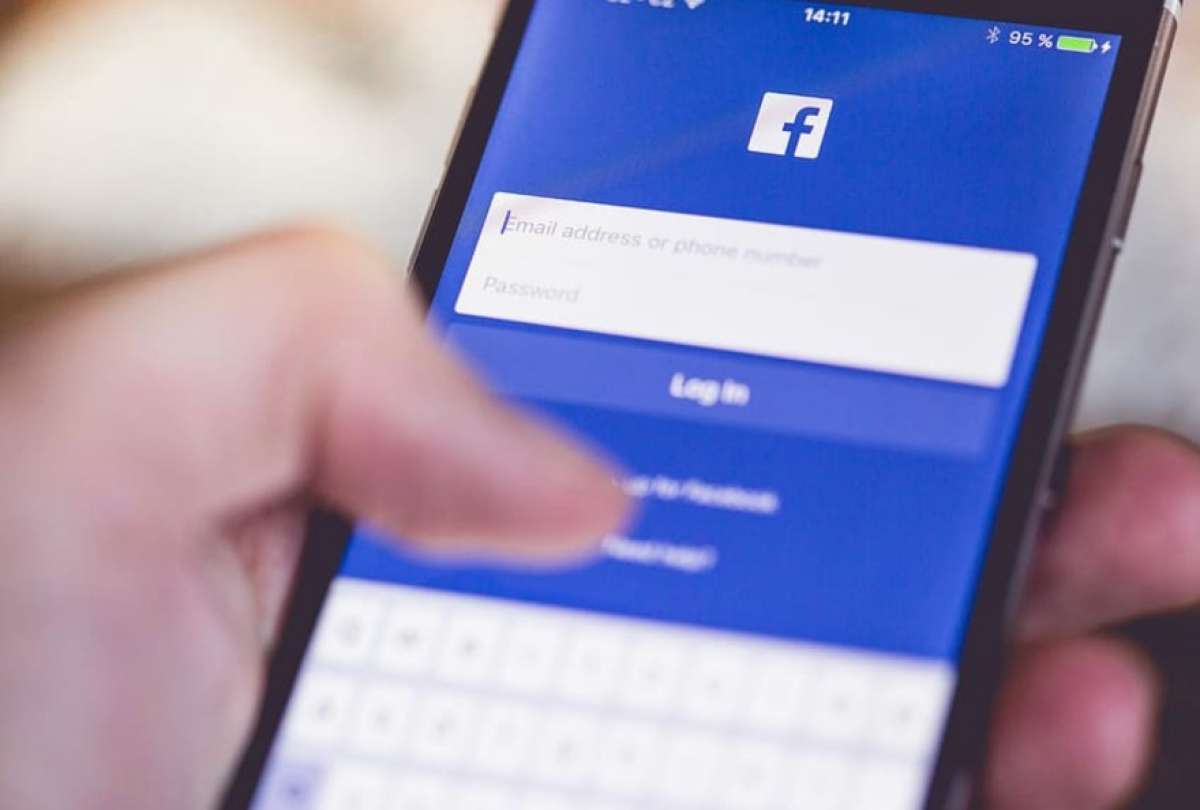 Facebook sufrió una caída en el mundo.