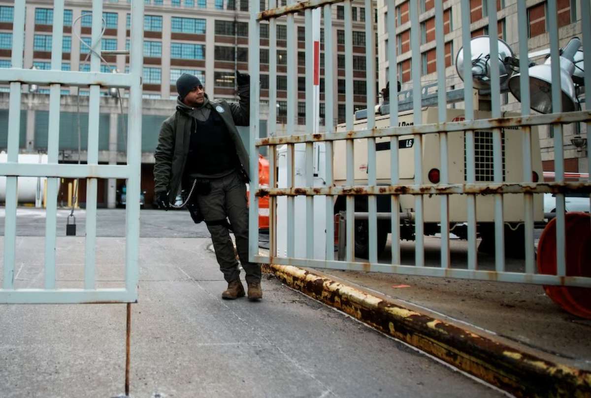 El Metropolitan Detention Center, la c&aacute;rcel federal donde quedar&iacute;a detenido Nicol&aacute;s Maduro. Figuras relevantes se est&aacute;n en ese lugar.