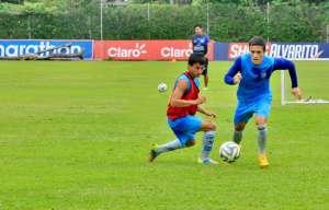 Mondaini regres&oacute; a la pr&aacute;cticas en el Polideportivo Los Samanes. Foto: Rodrigo Figueroa PF de Emelec