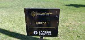 Sindicato de futbolistas no permite a Pe&ntilde;arol empezar pretemporada