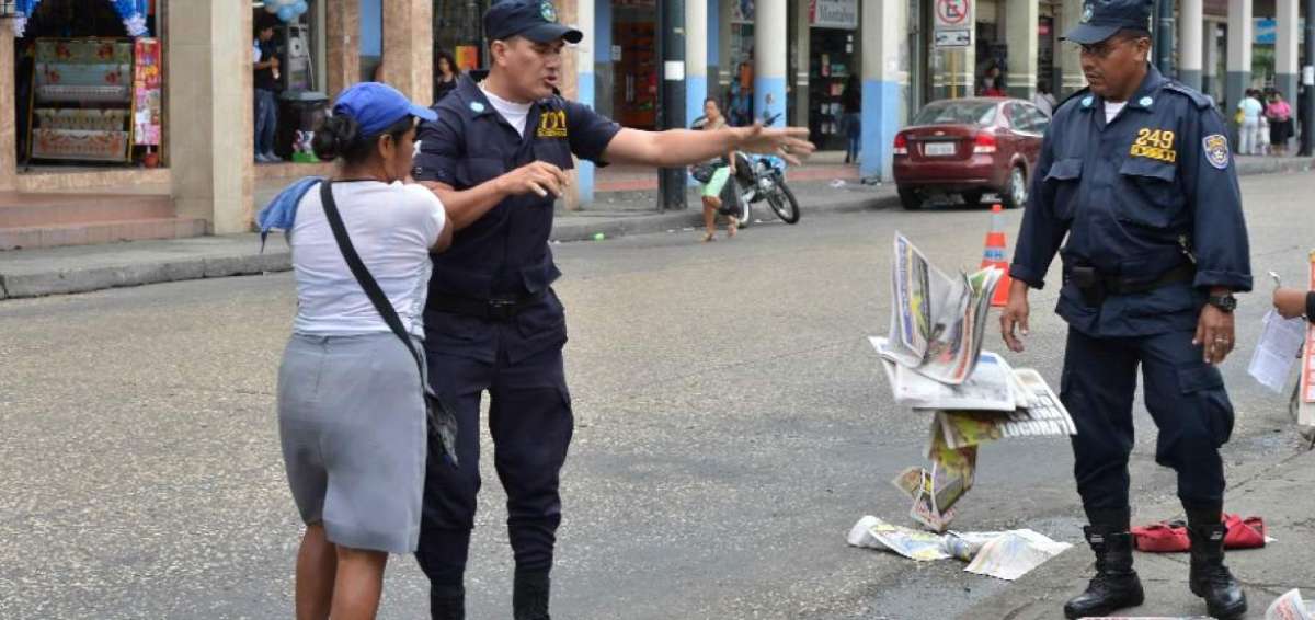 La agresi&oacute;n ocurri&oacute; en las inmediaciones del Mercado Central de Guayaquil.