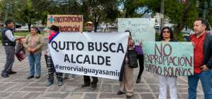 Nueva protesta de los moradores del barrio Bola&ntilde;os