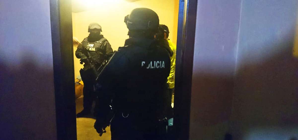 Los agentes de Polic&iacute;a Nacional ejecutaron un operativo simult&aacute;neo en 16 inmuebles de cuatro provincias del pa&iacute;s. 