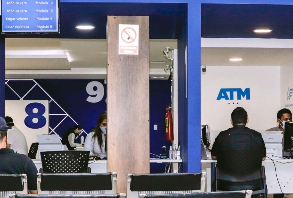 Ventanillas de la Agencia de Tránsito y Movilidad (ATM) de Guayaquil.