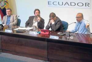 Marcelo del Pozo, Eduardo Rinesi, Francisco Sierra y Orlando P&eacute;rez participaron en el taller &lsquo;Democracias en Revoluci&oacute;n&rsquo; en la Flacso en Quito. Marco Salgado / El Tel&eacute;grafo