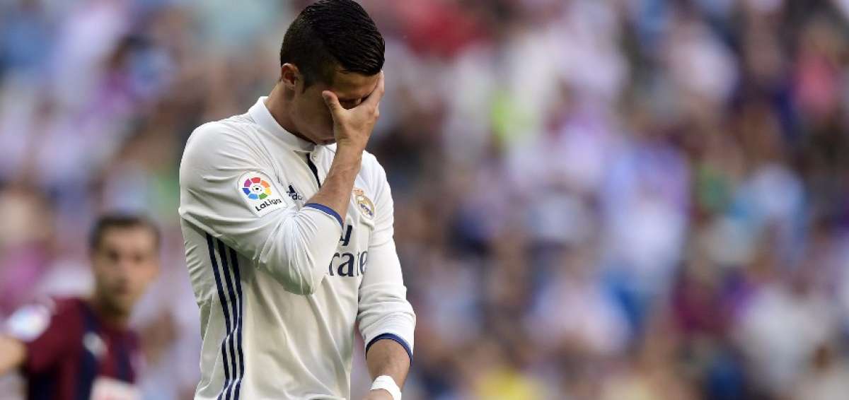 El Real Madrid empata 1-1 con el Eibar y deja al Atl&eacute;tico l&iacute;der liguero