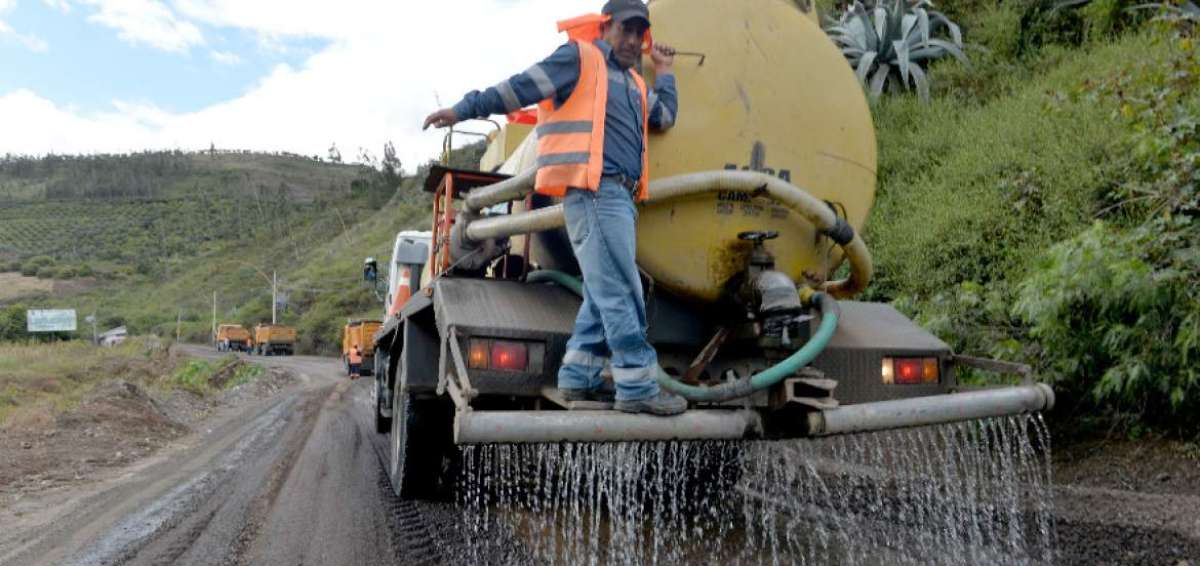 La remoci&oacute;n de la capa asf&aacute;ltica y otros trabajos no interrumpen el tr&aacute;nsito normal en ninguna v&iacute;a intervenida.