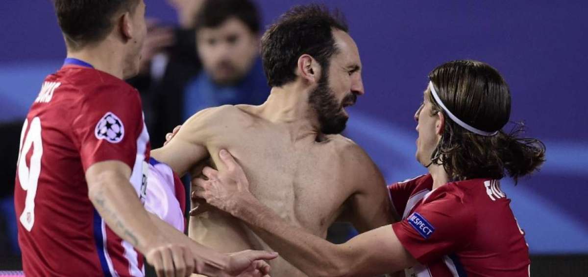Juanfran Torres (c) clasific&oacute; a su equipo para los cuartos por tercer a&ntilde;o consecutivo en la Champions League.