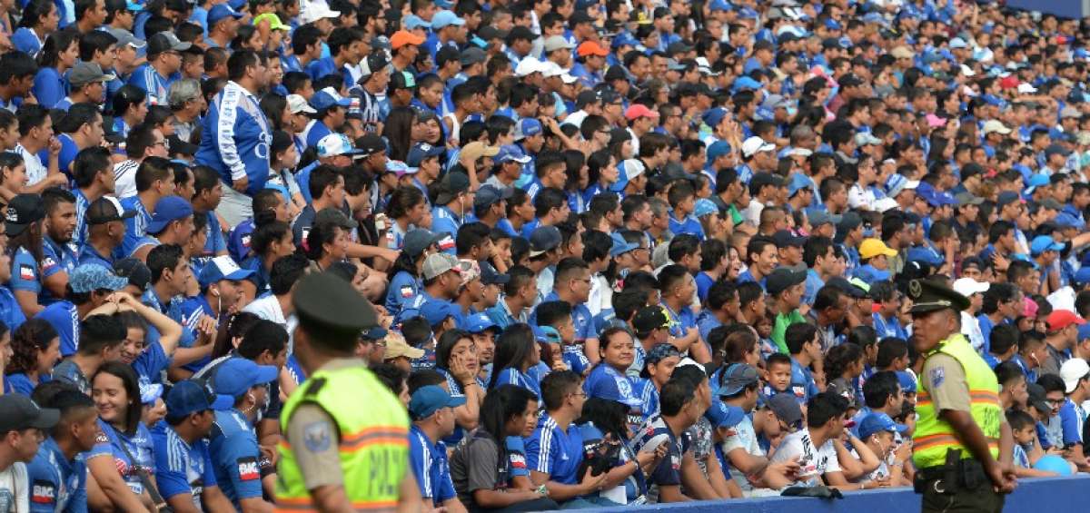 Los hinchas de Emelec denuncian una supuesta sobreventa de boletos