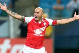 Omar P&eacute;rez ex jugador de Santa Fe sufri&oacute; un infarto.