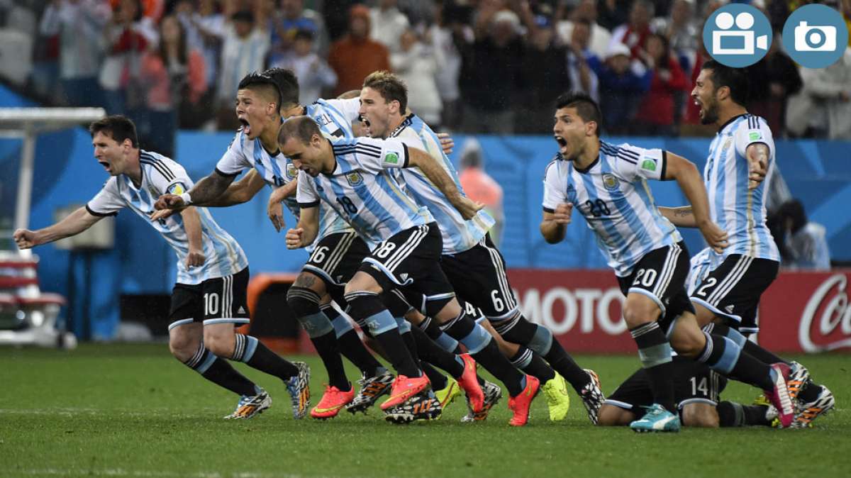 Sergio Romero ataj&oacute; el primer y tercer cobro de los holandeses. Foto: AFP