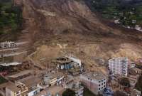 El deslizamiento de tierra en Alausí se reportó la noche del domingo, 26 de marzo de 2023. 