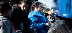 Ciudadanos venezolanos realizando viaje de regreso a su pa&iacute;s.