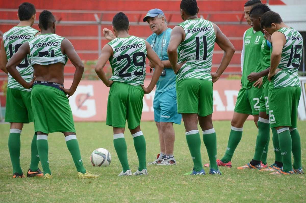 El posible reemplazo de Silva ser&iacute;a Julio C&eacute;sar Toresani, ext&eacute;cnico de Liga de Loja.