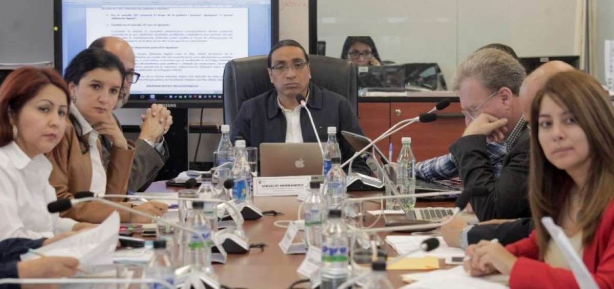 Comisi&oacute;n aprueba informe para primer debate de las reformas tributarias
