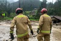 300 personas estarían atrapadas en la vía Cuenca-Molleturo