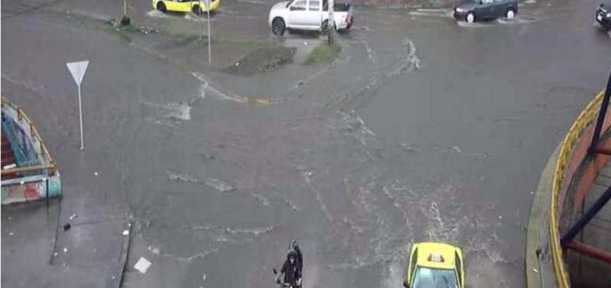 Acumulaci&oacute;n de agua al sur de la ciudad.