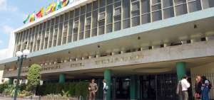 Ley proh&iacute;be al Banco Central dar liquidez al Ministerio de Finanzas