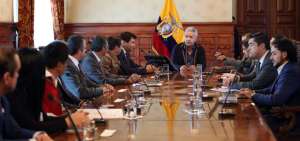 Jefes de las siete bancadas de la Asamblea Nacional se re&uacute;nen con Lenin Moreno