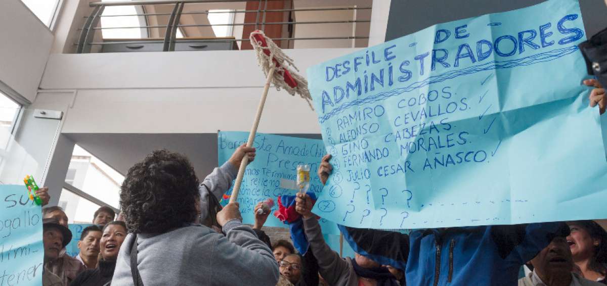 En junio del 2015, un grupo de moradores del sur protest&oacute; en contra de la gesti&oacute;n de los representantes de la Administraci&oacute;n Zonal Quitumbe.