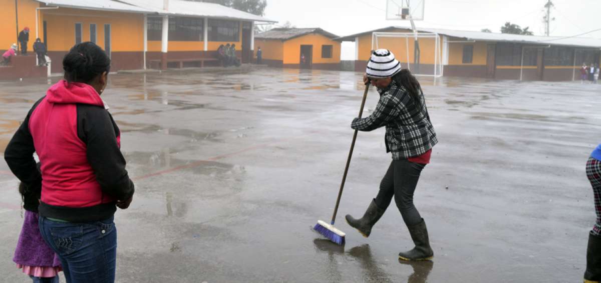 Chunchi recupera su escuela luego de 6 a&ntilde;os