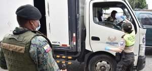 Las instituciones de seguridad como Polic&iacute;a Nacional y Fuerzas Armadas, controlan que los automotores circulen con su debido salvoconducto.