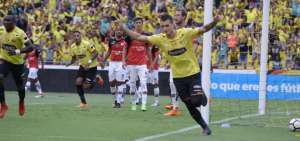 Juan Ignacio Dinenno es el m&aacute;ximo delante de Barcelona de Guayaquil, el equipo que lidera el campeonato nacional de f&uacute;tbol. 