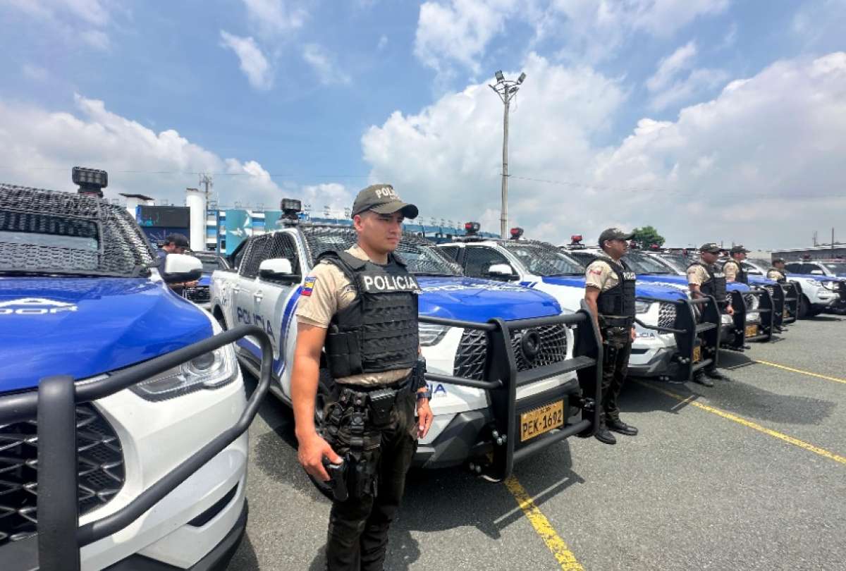 Los patrulleros entregados a la Policía serán destinados a la seguridad vial.