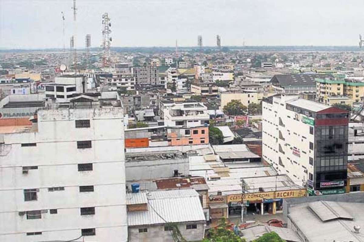 El barrio en su momento fue abandonado por los habitantes, pues era vulnerable a las inundaciones que se produc&iacute;an cada a&ntilde;o, luego se realizaron rellenos y el sector fue creciendo paulatinamente, hoy tiene m&aacute;s de 5 mil pobladores. CORTES&Iacute;A