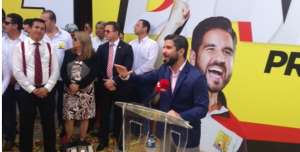 Abdal&aacute; Bucaram Pulley se postula a la Presidencia de la Rep&uacute;blica