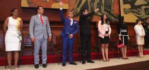 La Asamblea posesion&oacute; a los consejeros del CPCCS.