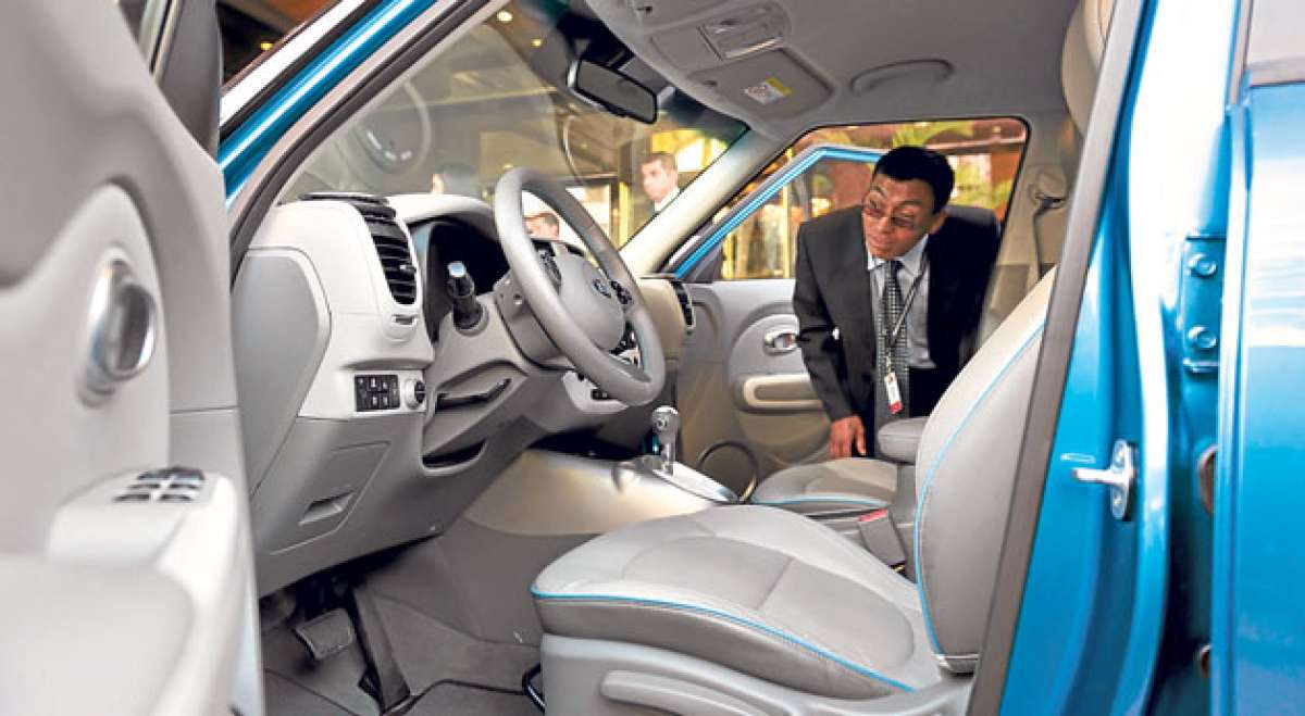 Algunas ciudades ya han apostado por la comercializaci&oacute;n de autos el&eacute;ctricos. La energ&iacute;a es considerada como factor determinante de un urbanismo sostenible. Foto: Archivo / El Tel&eacute;grafo